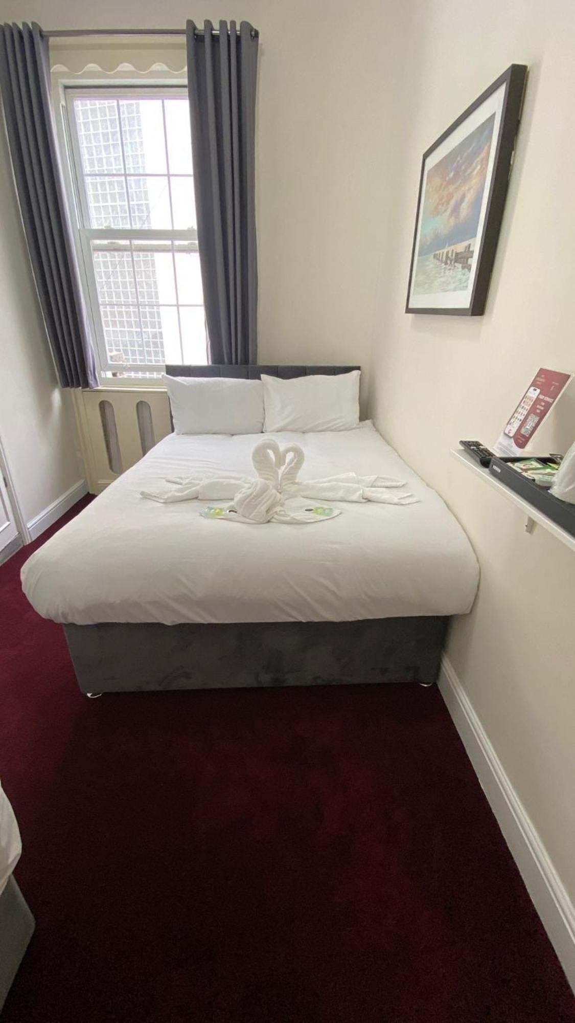 Oban Victoria Hotel London Bagian luar foto